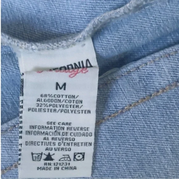 California vintage Classic Denim Jean Jacket for Women NWOT Size Medium - Picture 5 of 5